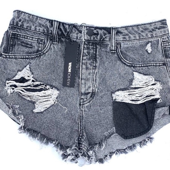 $25 dollar ENTRY- with 🎁 
For💥$685!!! ETRO MILANO- CLUTCH-
ONLY 25 entries !💥 - Picture 13 of 14